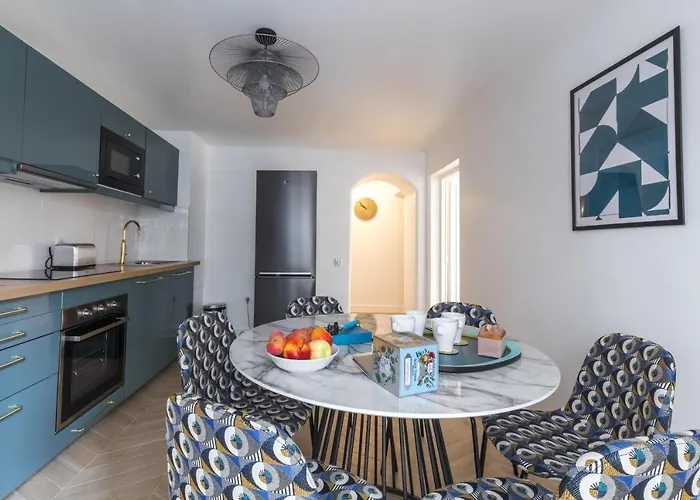 Sweett- Lescot Ii * Paris